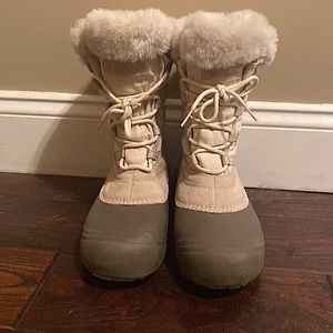 COLUMBIA Waterproof Winter Snow Boots size women’s 7.5